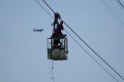 Koelner Seilbahn Gondel blieb haengen Koeln Linksrheinisch P679